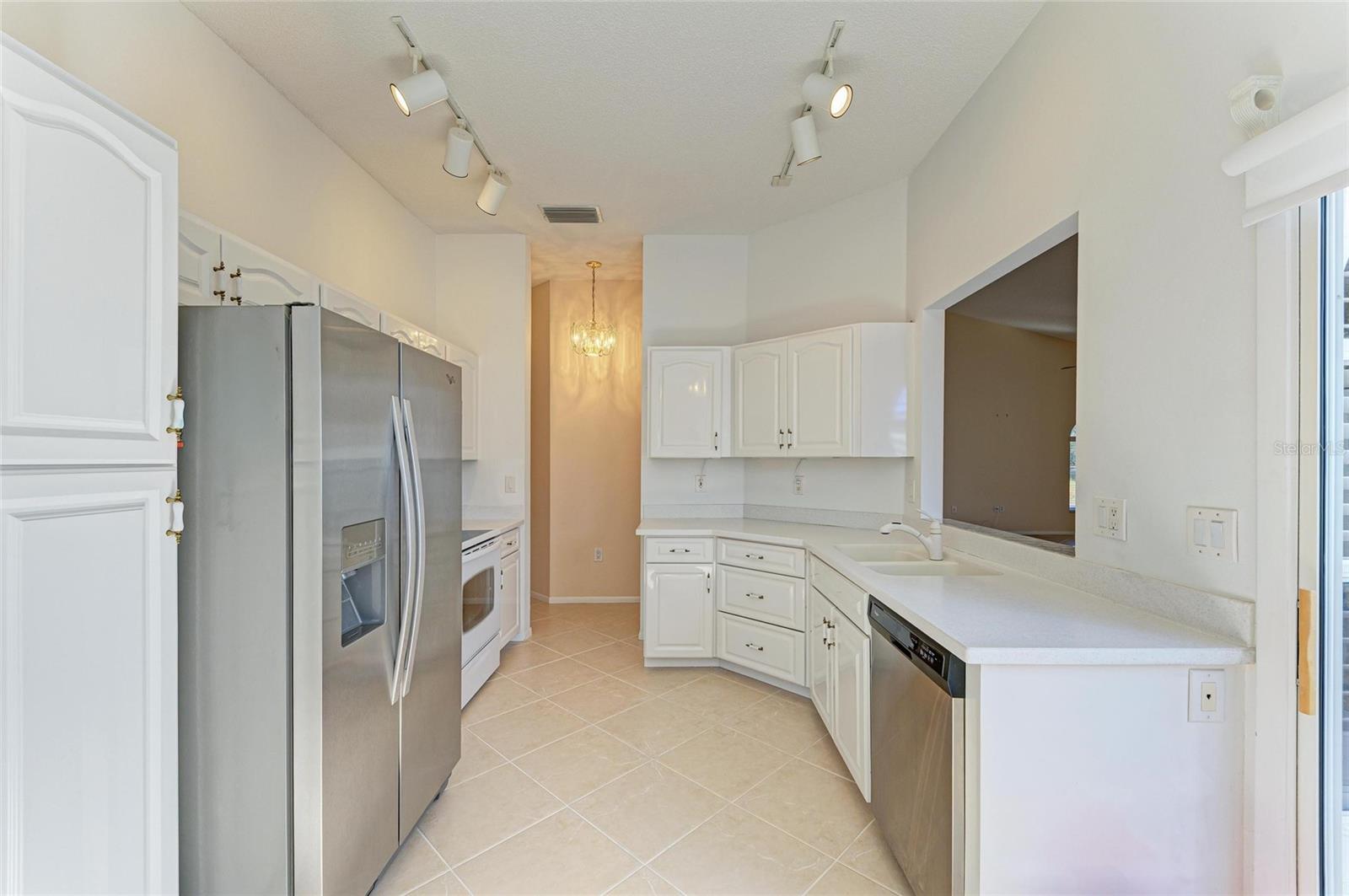 4227 PLACID DR — photo 17