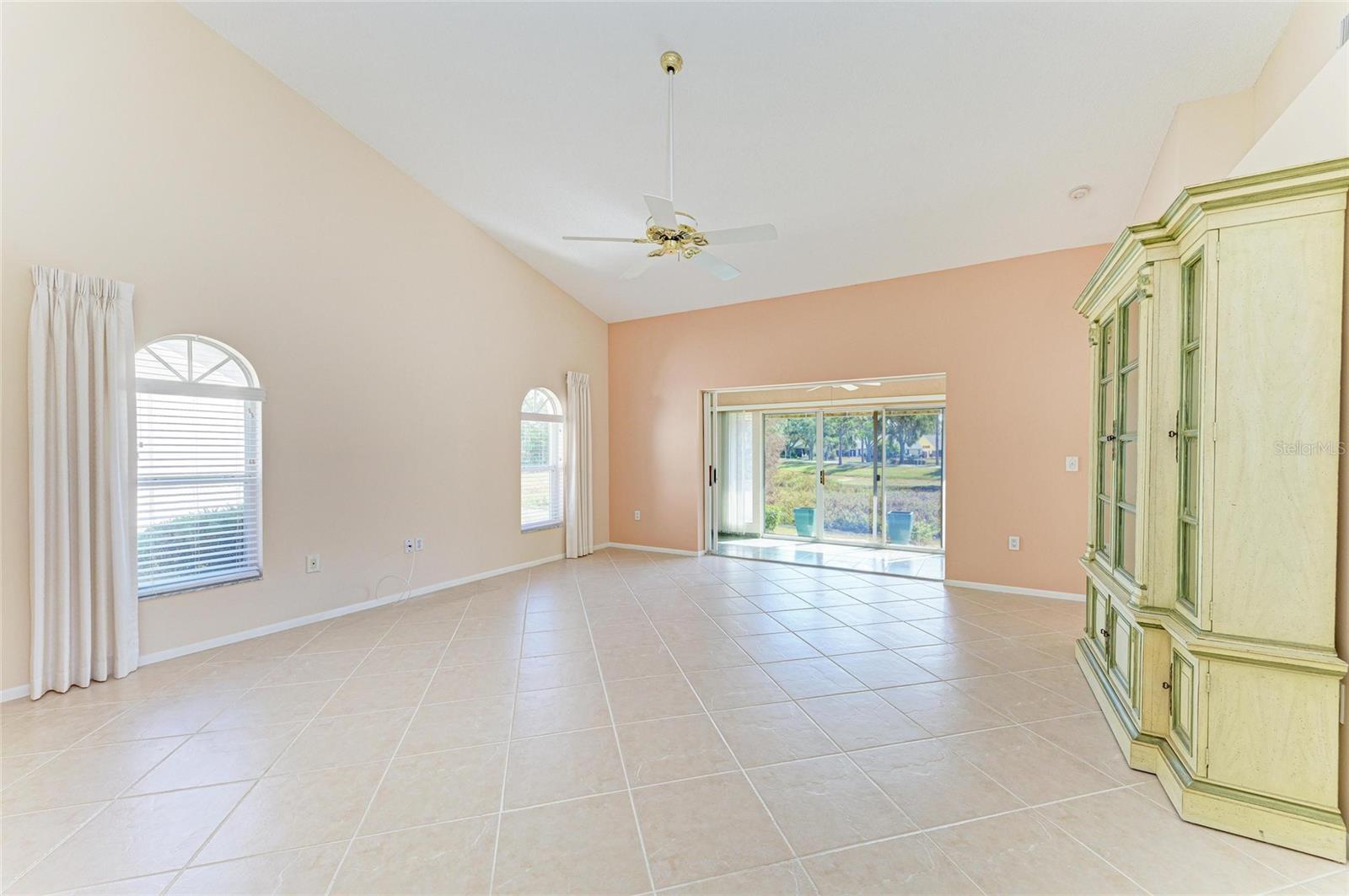 4227 PLACID DR — photo 8
