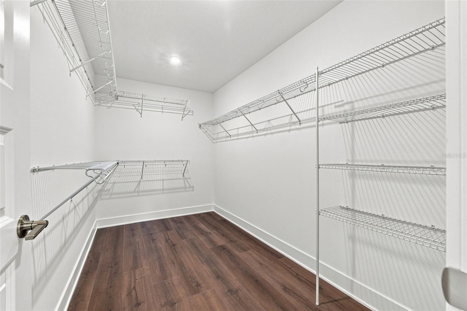 5633 DARTMOUTH AVE N — photo 24
