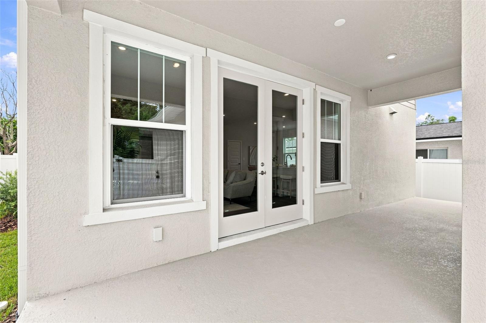 5633 DARTMOUTH AVE N — photo 30