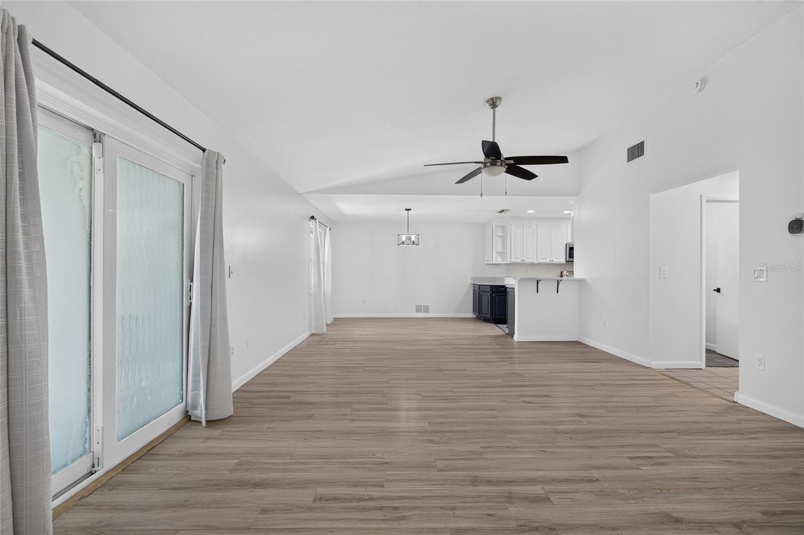 3917 SAWYERWOOD RD — photo 9