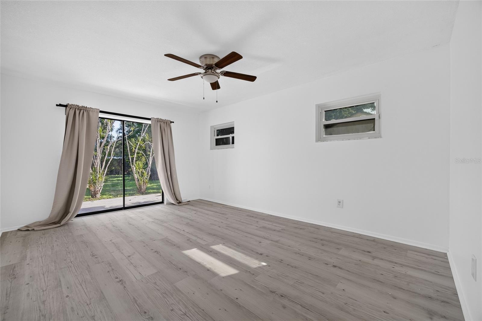 3917 SAWYERWOOD RD — photo 20
