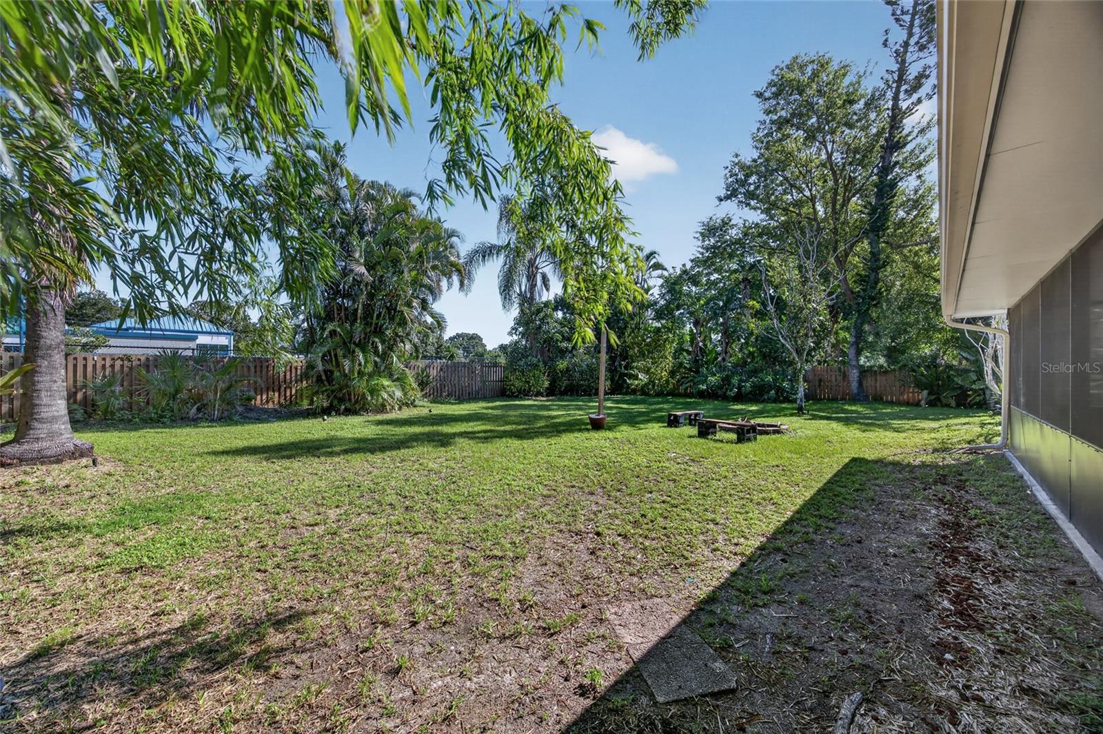 3917 SAWYERWOOD RD — photo 49