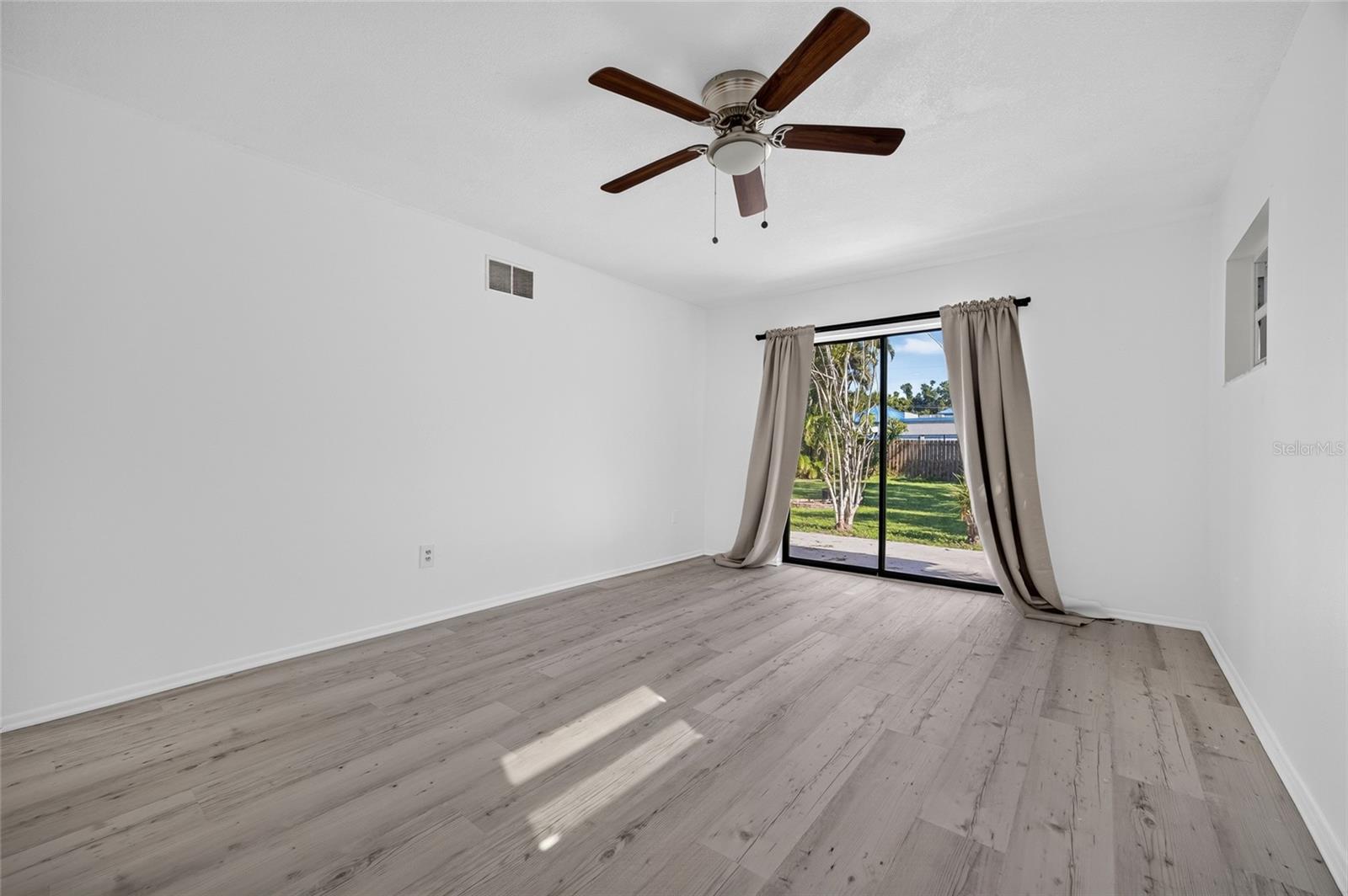 3917 SAWYERWOOD RD — photo 21