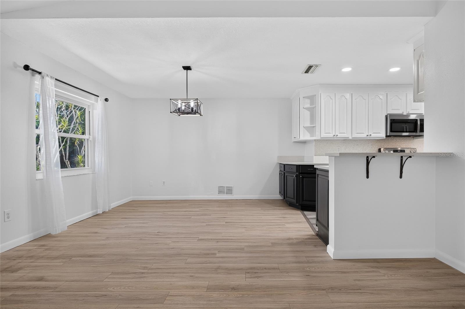 3917 SAWYERWOOD RD — photo 13