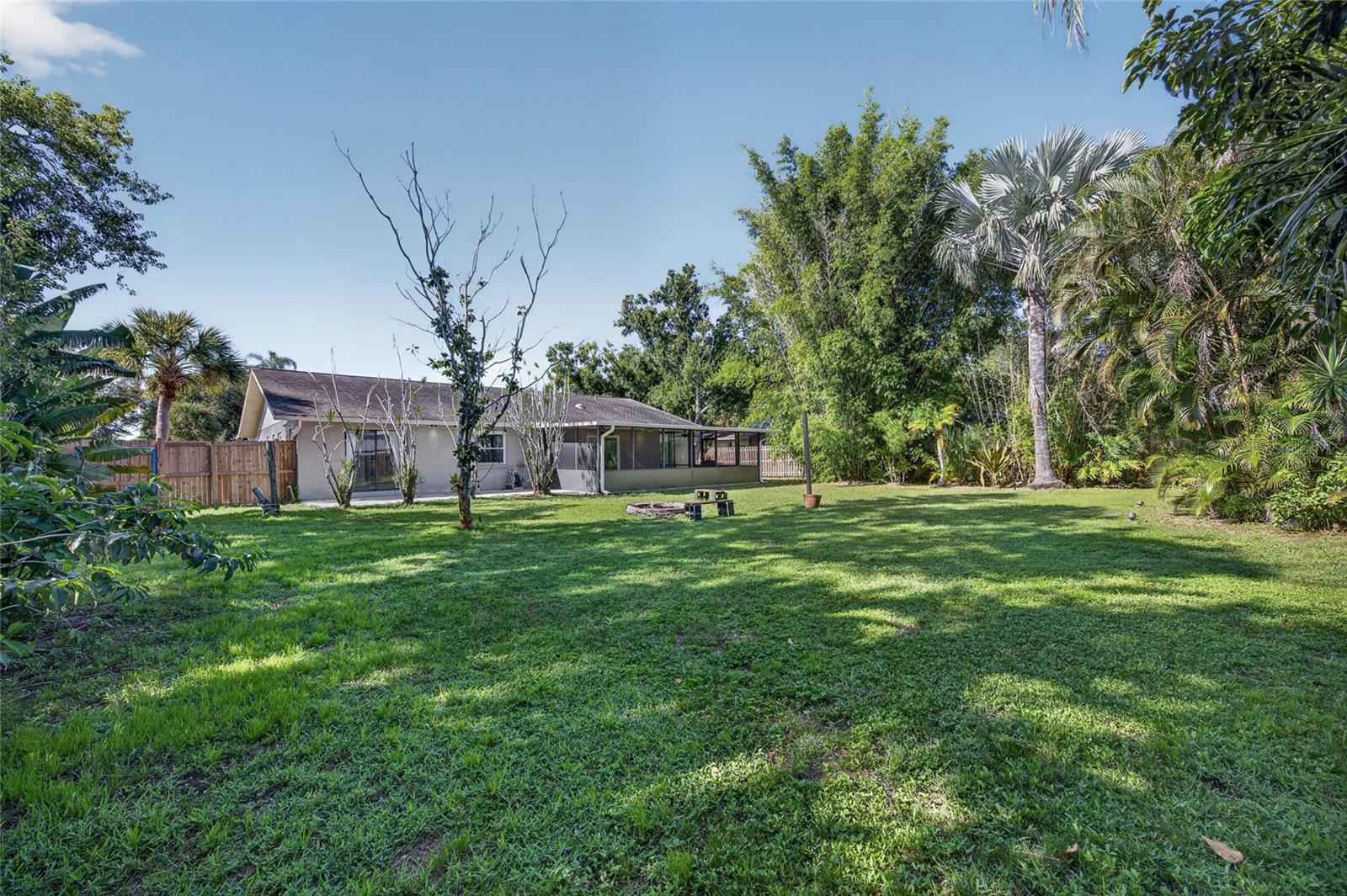 3917 SAWYERWOOD RD — photo 47