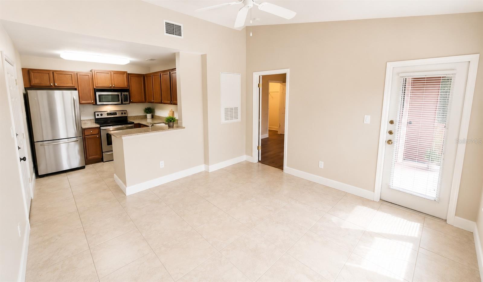4033 CROCKERS LAKE BLVD #1923 — photo 4