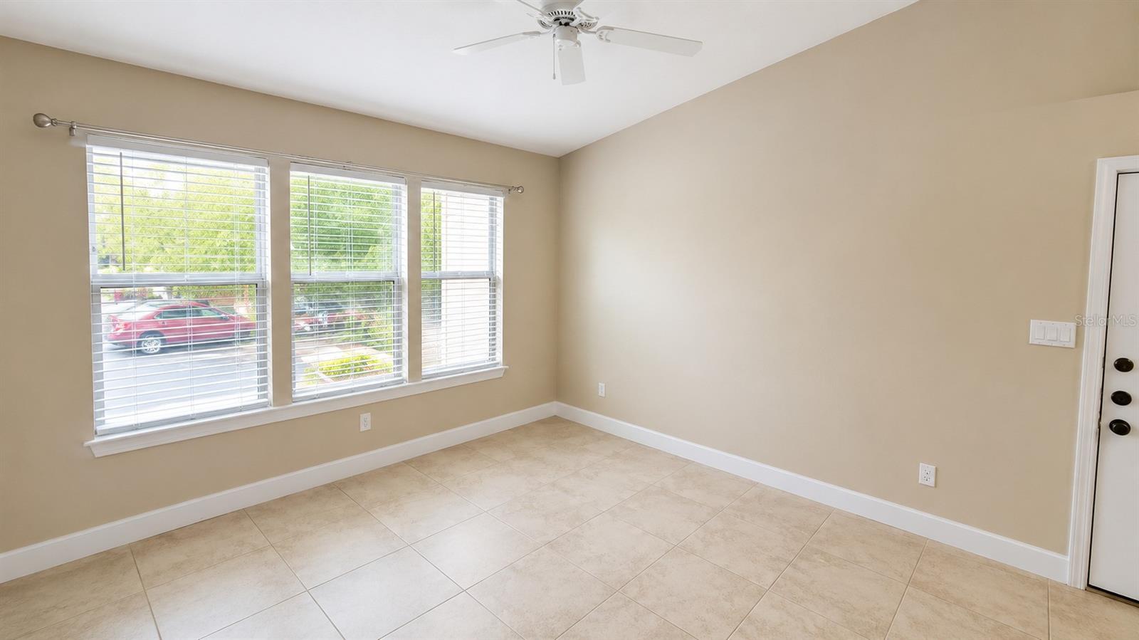 4033 CROCKERS LAKE BLVD #1923 — photo 3