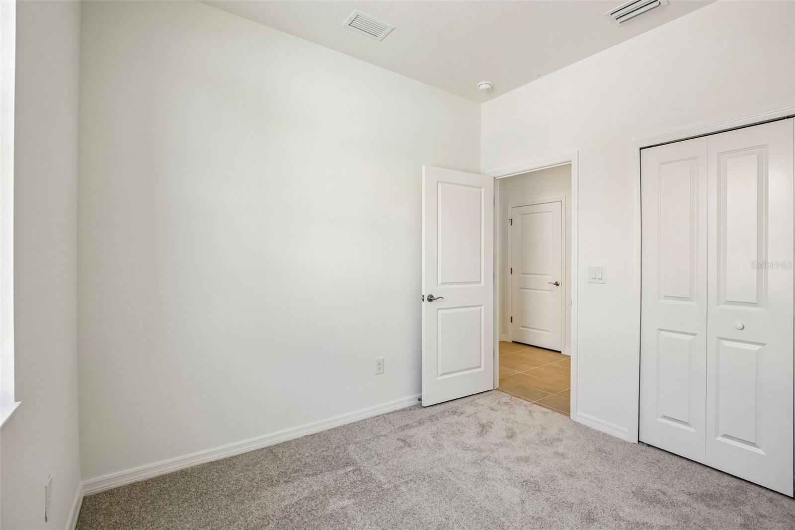 13740 BERTRAND AVE — photo 26