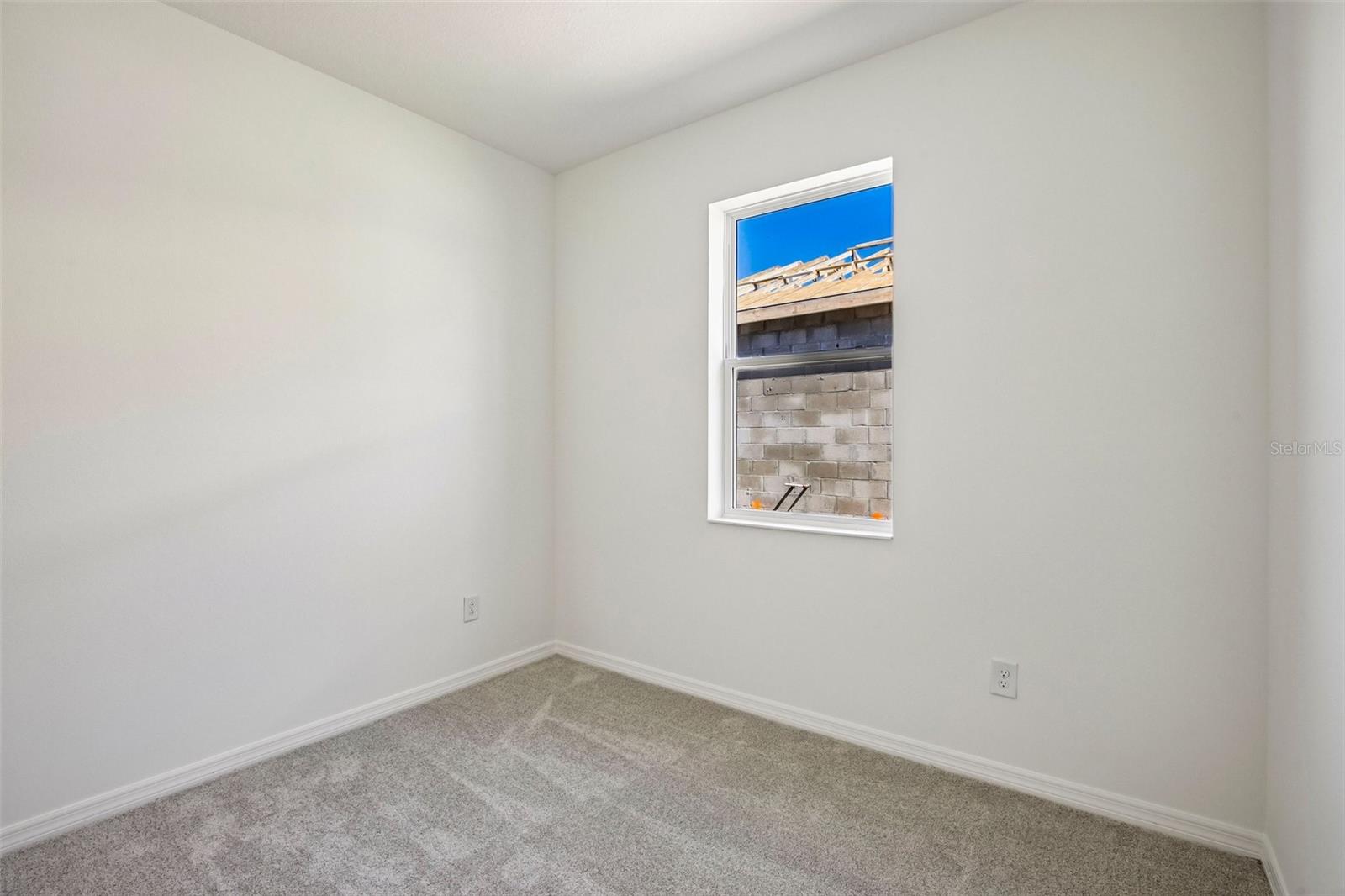 13740 BERTRAND AVE — photo 25