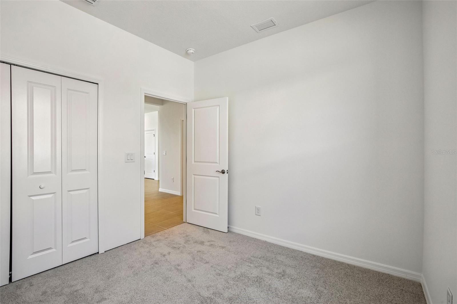 13740 BERTRAND AVE — photo 24