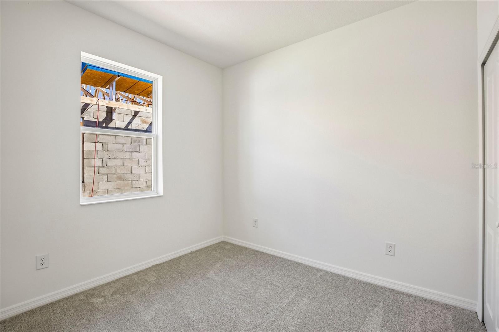 13740 BERTRAND AVE — photo 23