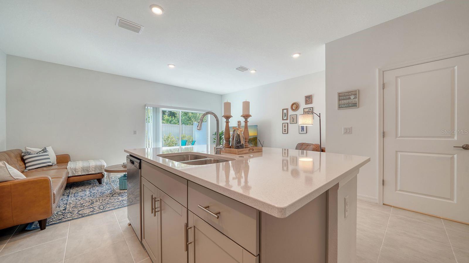 9068 DRIVEN SNOW ST — photo 16