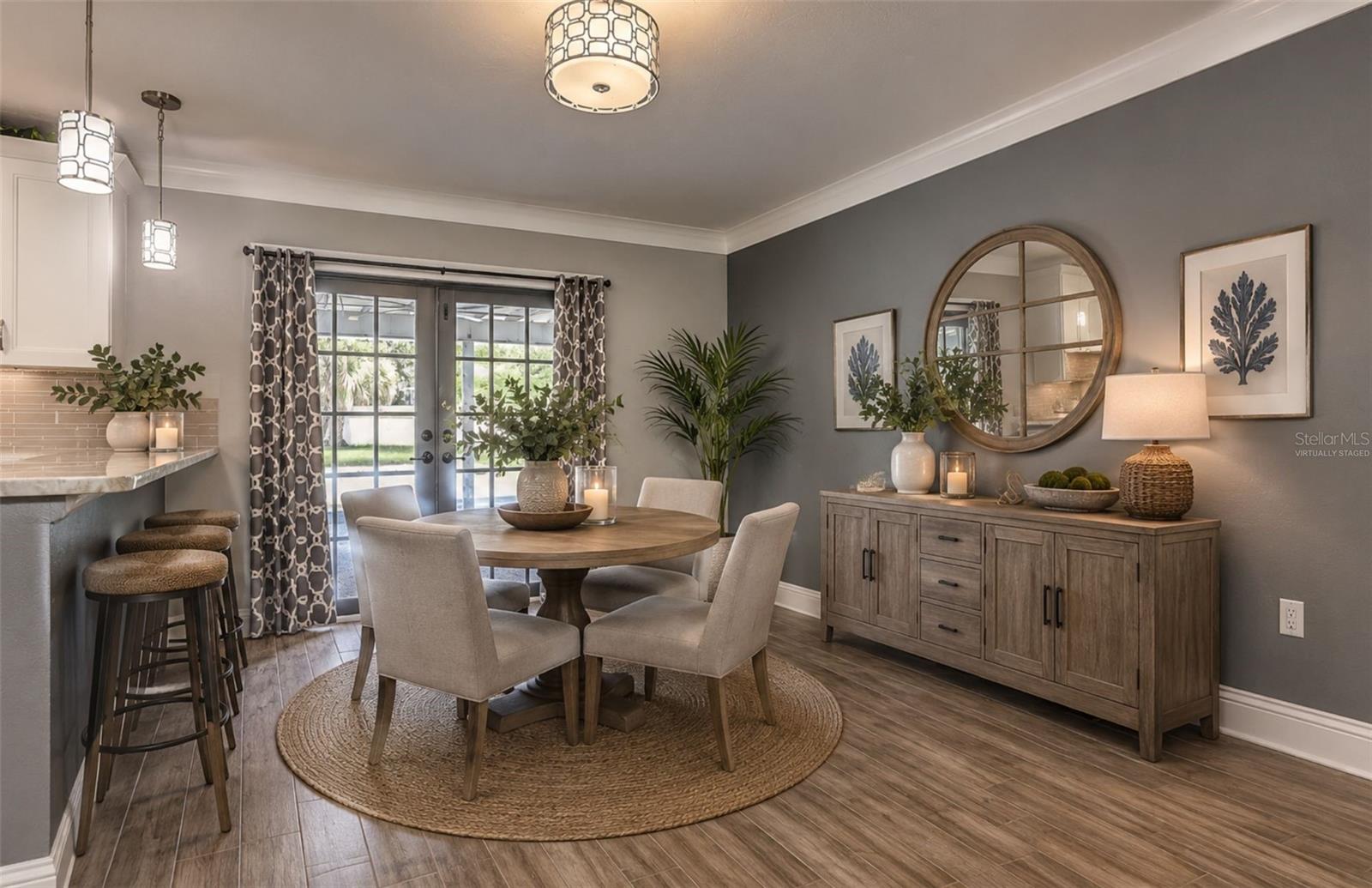 323 SUWANEE AVE — photo 11