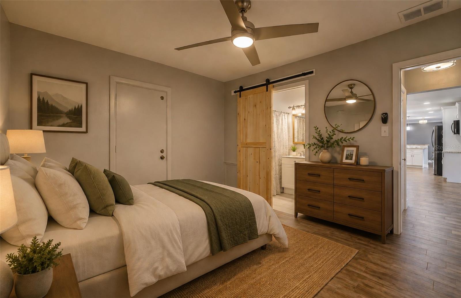 323 SUWANEE AVE — photo 57