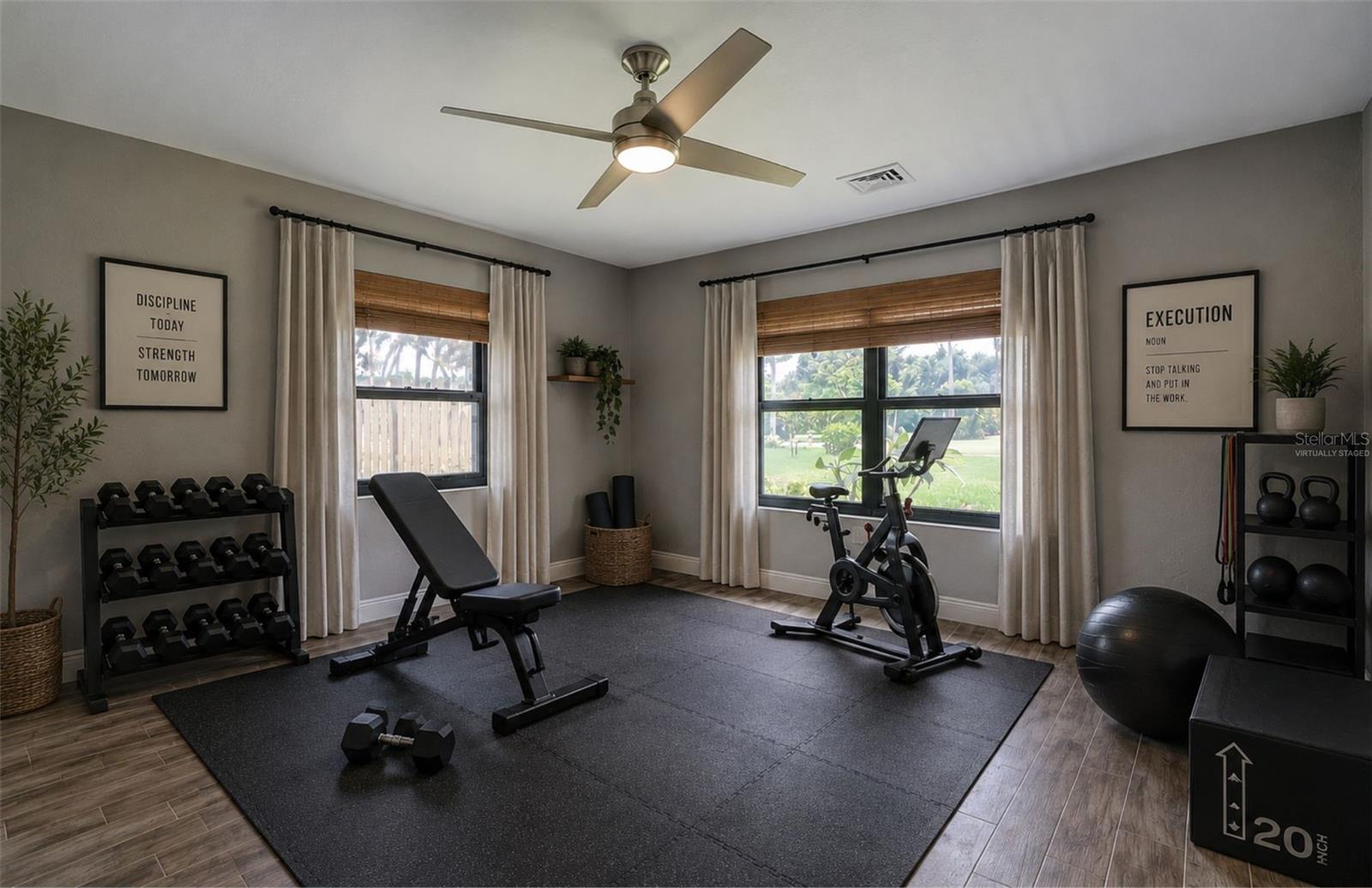 323 SUWANEE AVE — photo 42