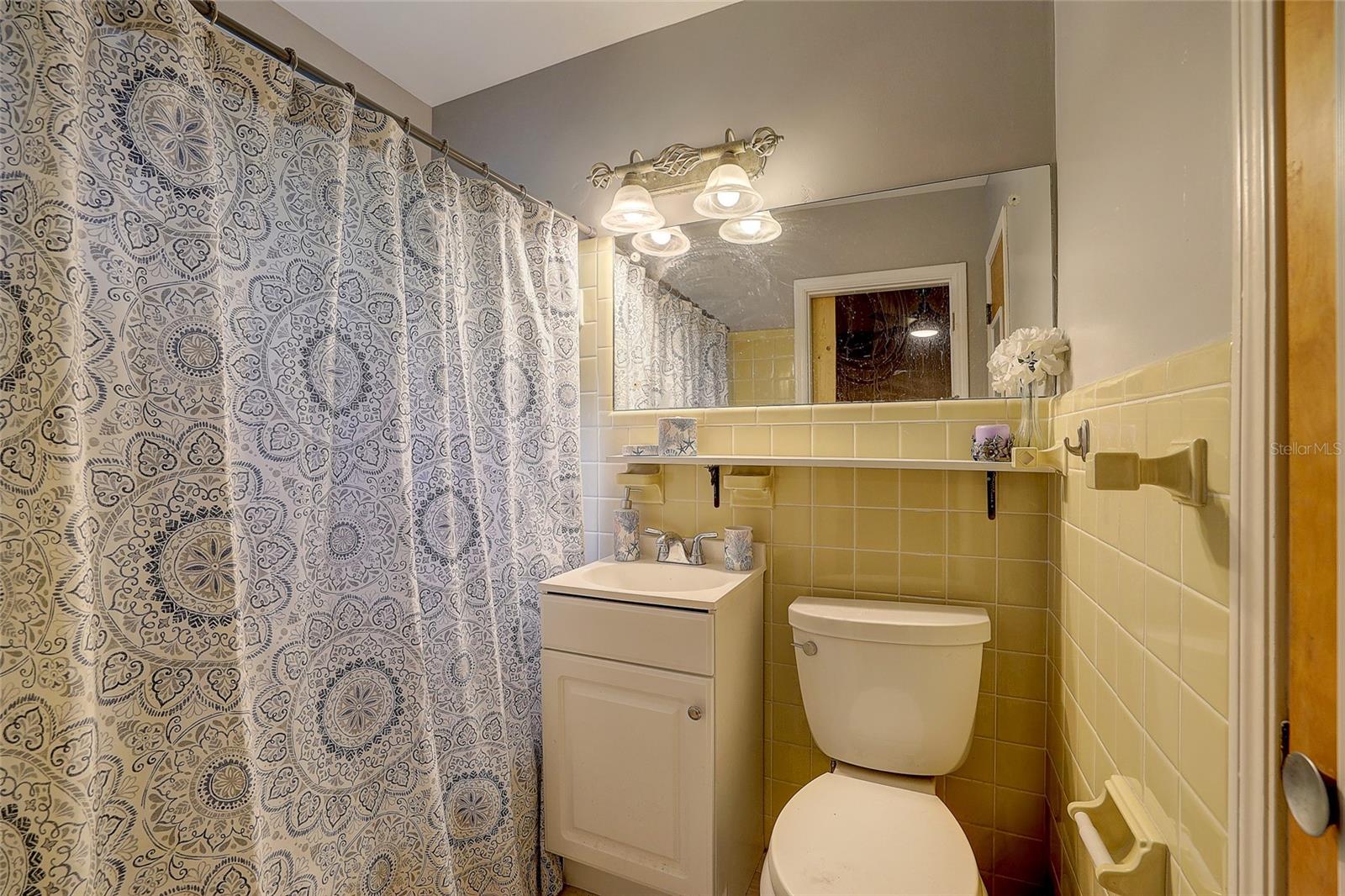 323 SUWANEE AVE — photo 59