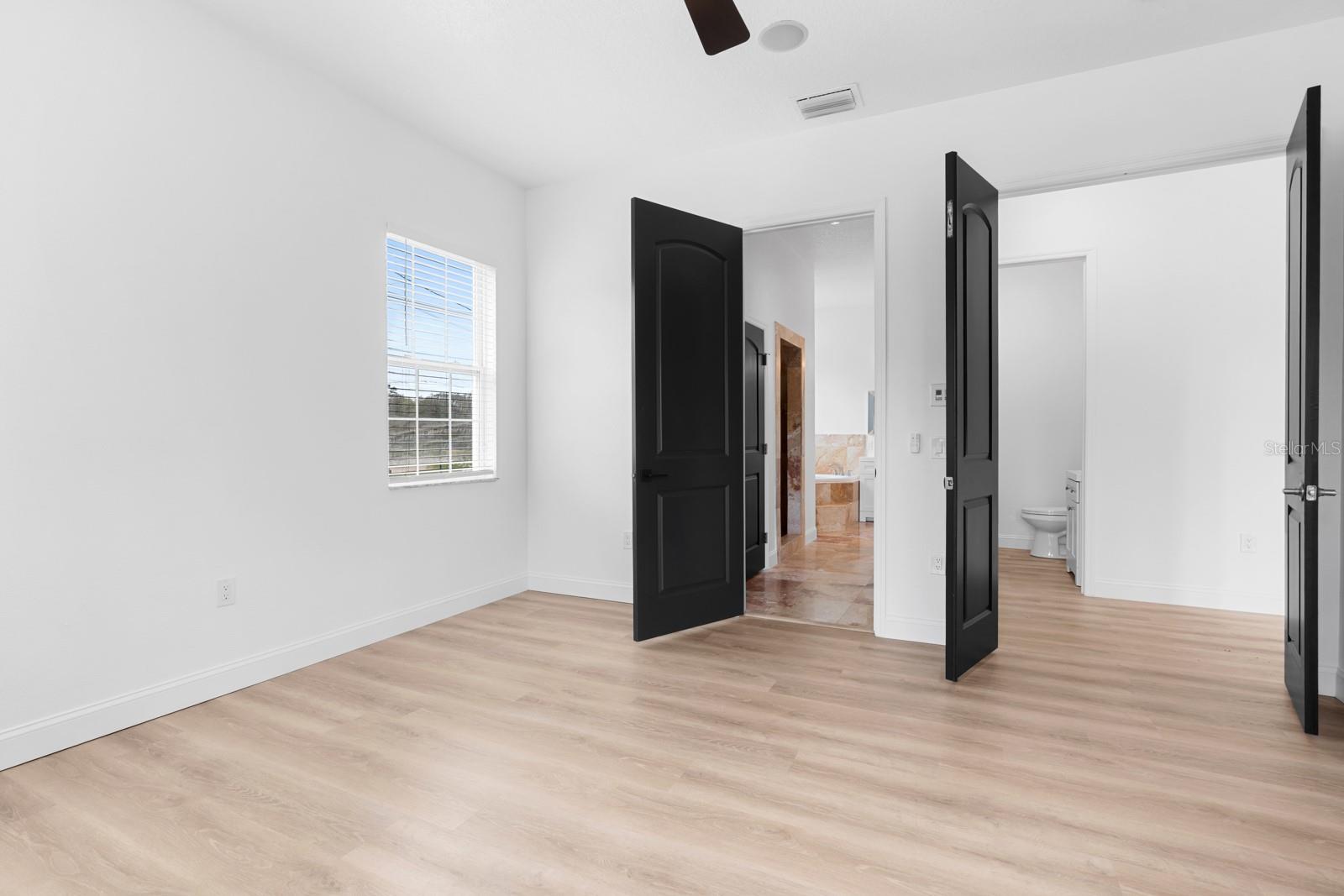 11250 MCMULLEN RD — photo 9