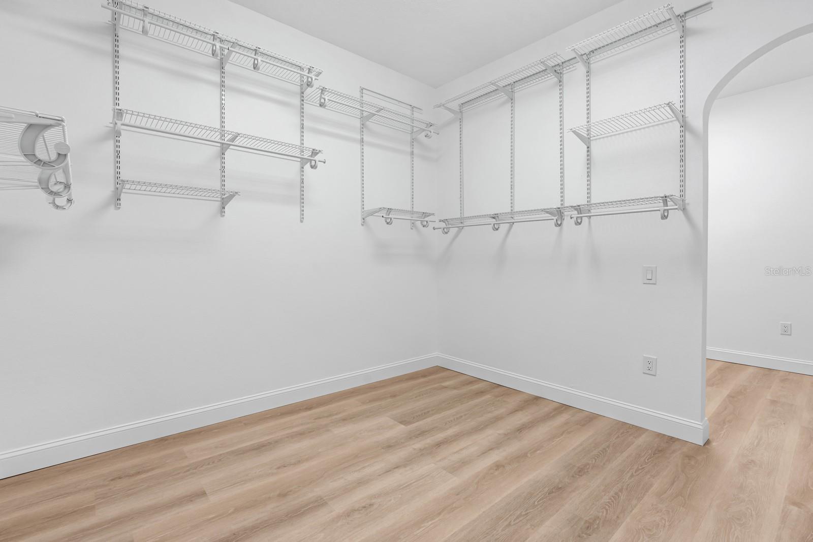 11250 MCMULLEN RD — photo 29