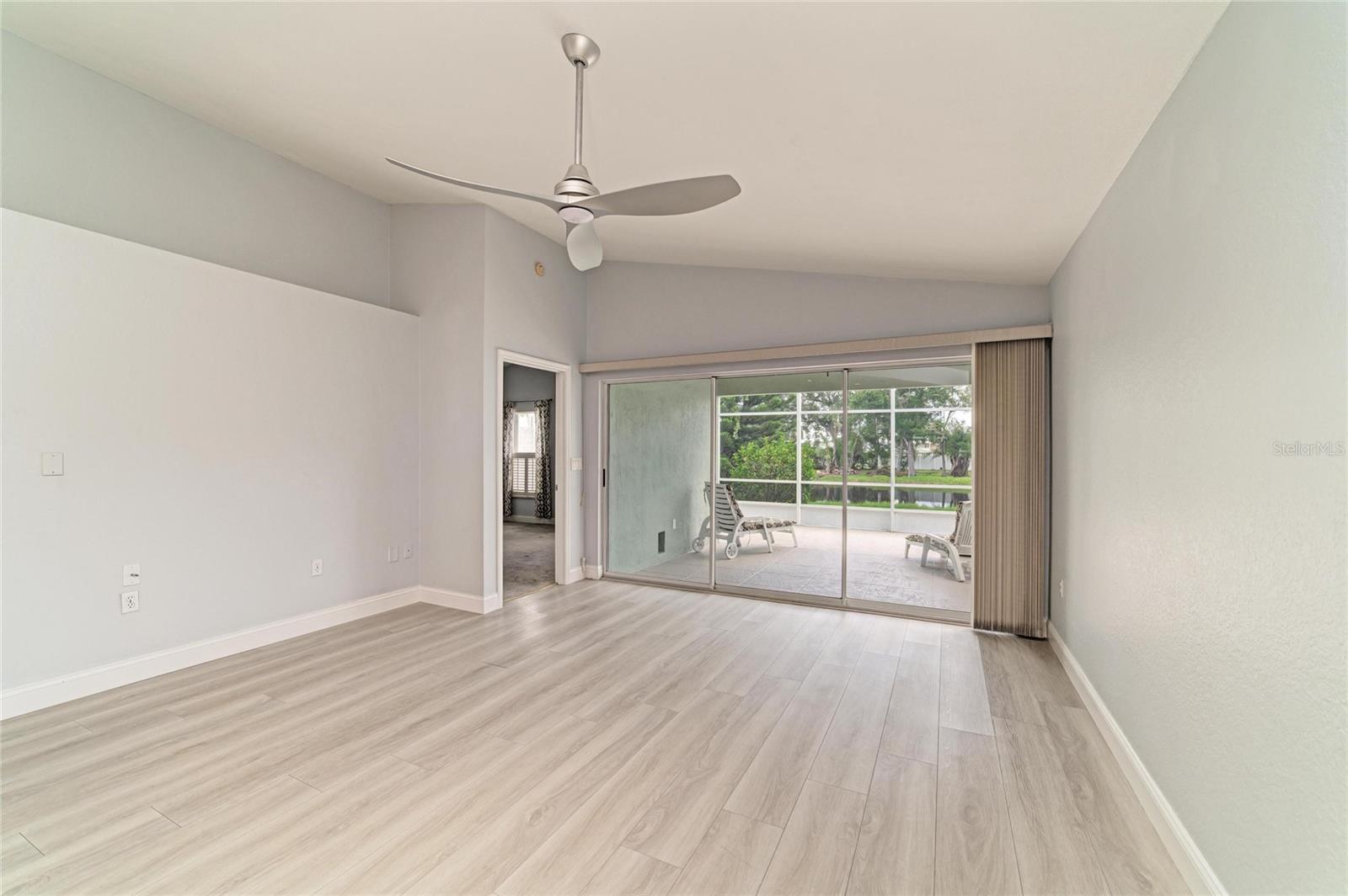 7488 ELEANOR CIR — photo 9