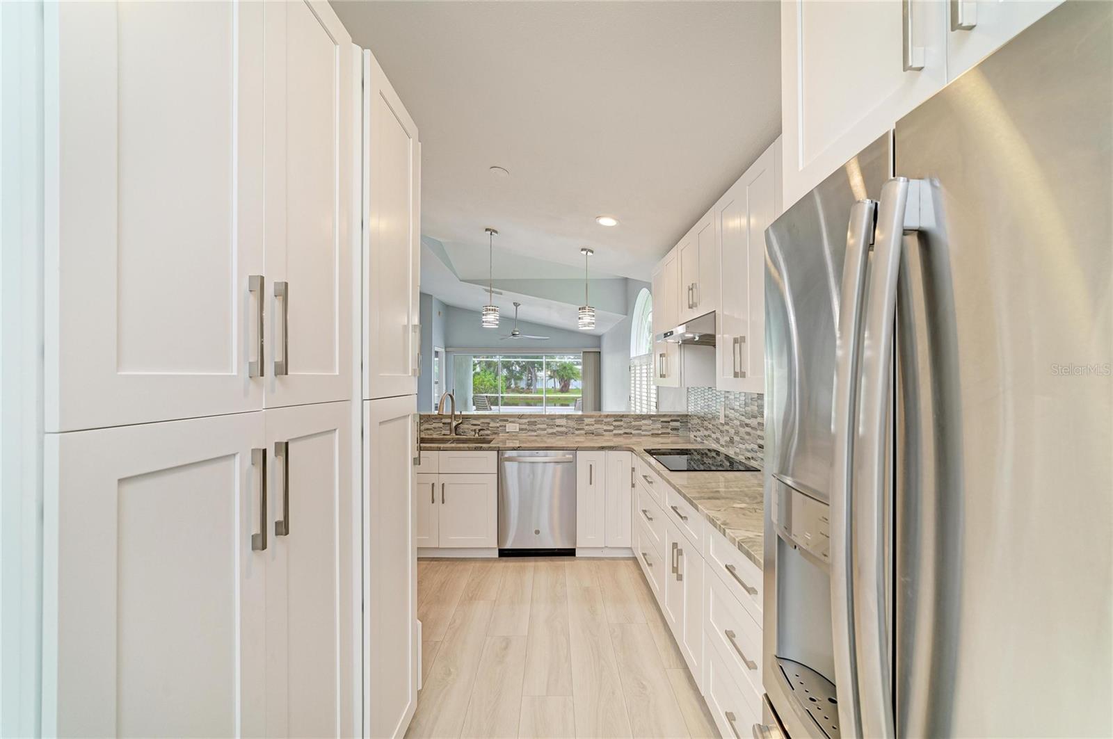 7488 ELEANOR CIR — photo 21
