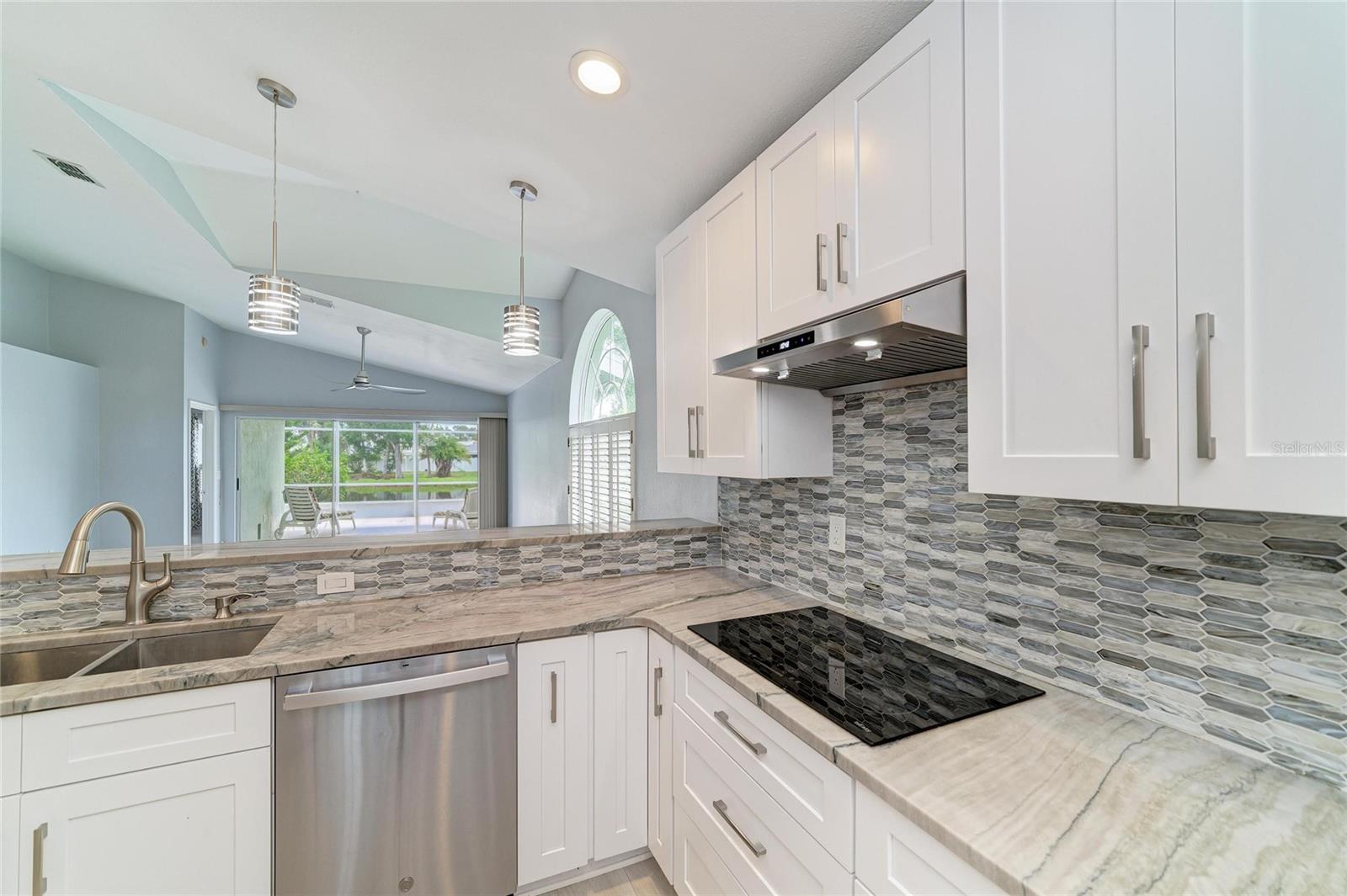 7488 ELEANOR CIR — photo 19