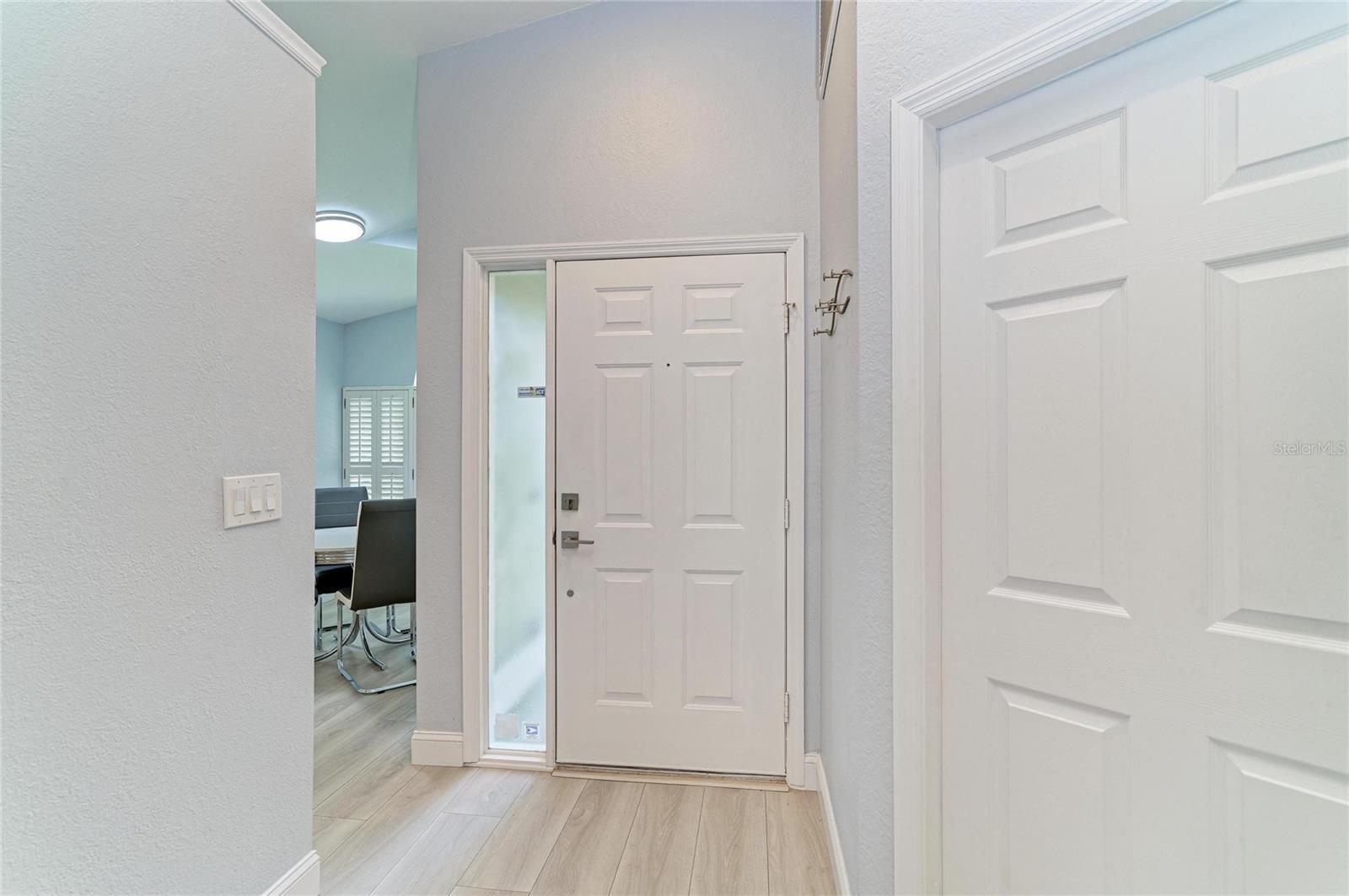 7488 ELEANOR CIR — photo 5