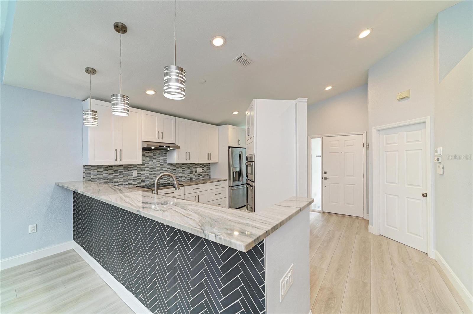 7488 ELEANOR CIR — photo 28