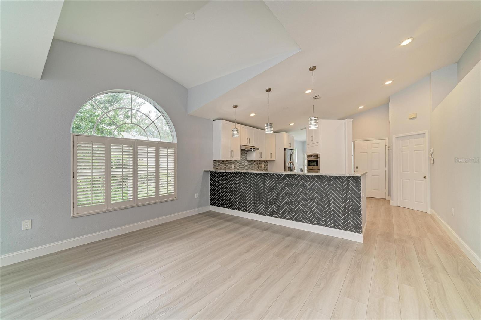 7488 ELEANOR CIR — photo 30