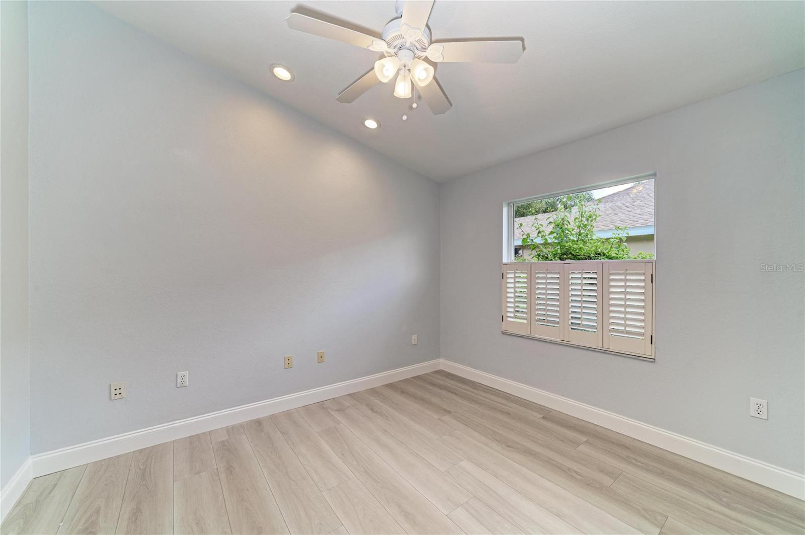 7488 ELEANOR CIR — photo 40