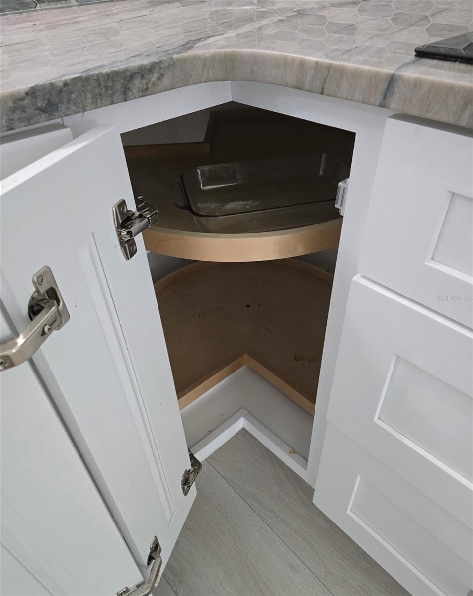 7488 ELEANOR CIR — photo 25