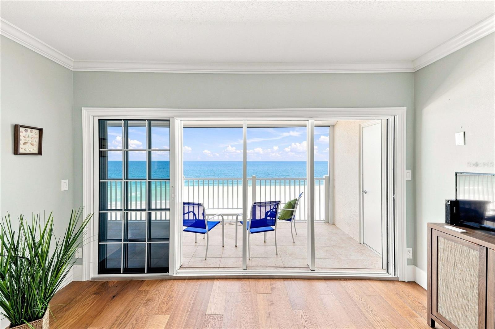 1586 GULF BLVD #2502 — photo 9