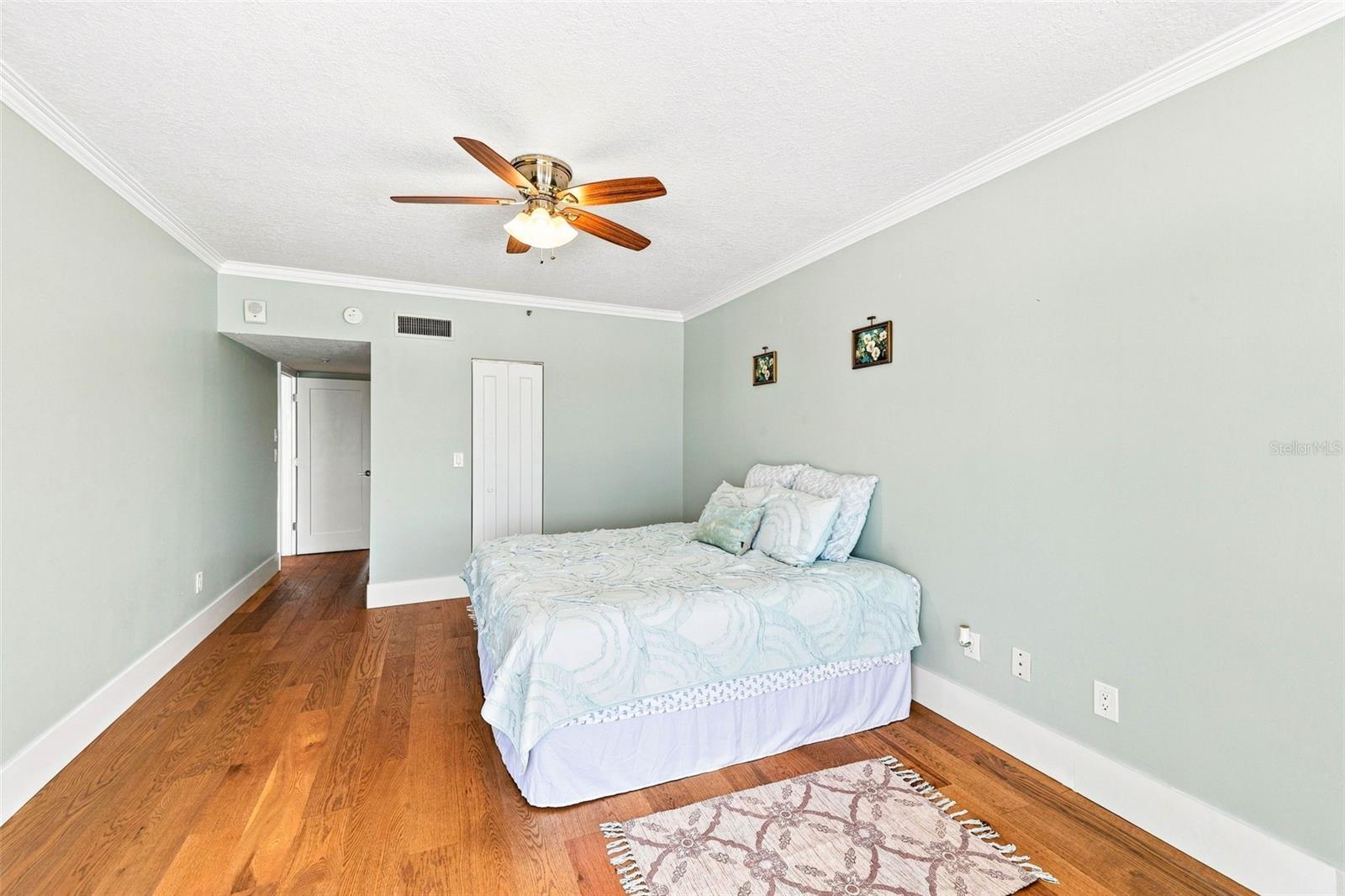 1586 GULF BLVD #2502 — photo 27