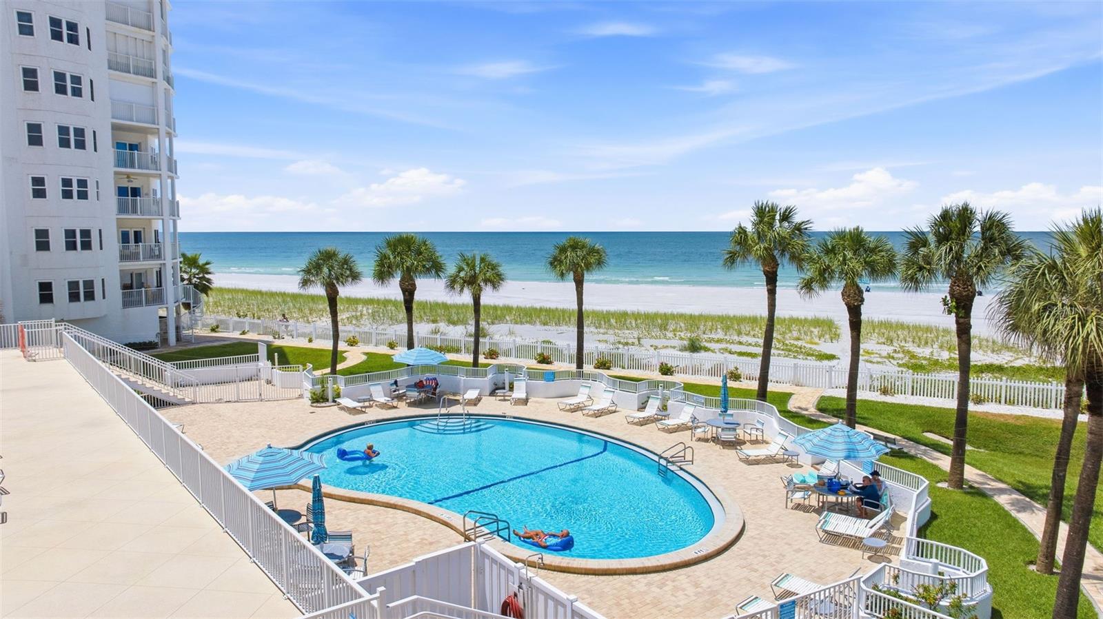 1586 GULF BLVD #2502 — photo 4