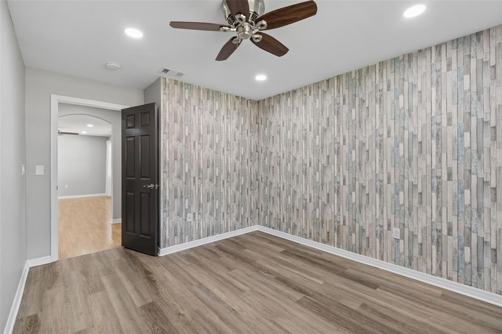 9329 AMAZON DR — photo 32