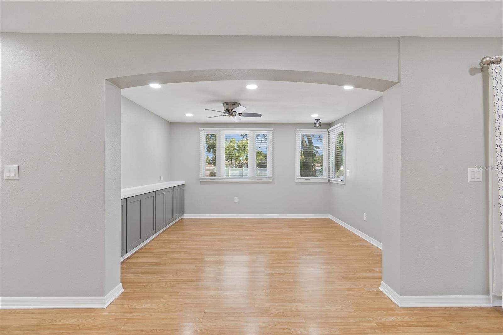 9329 AMAZON DR — photo 8