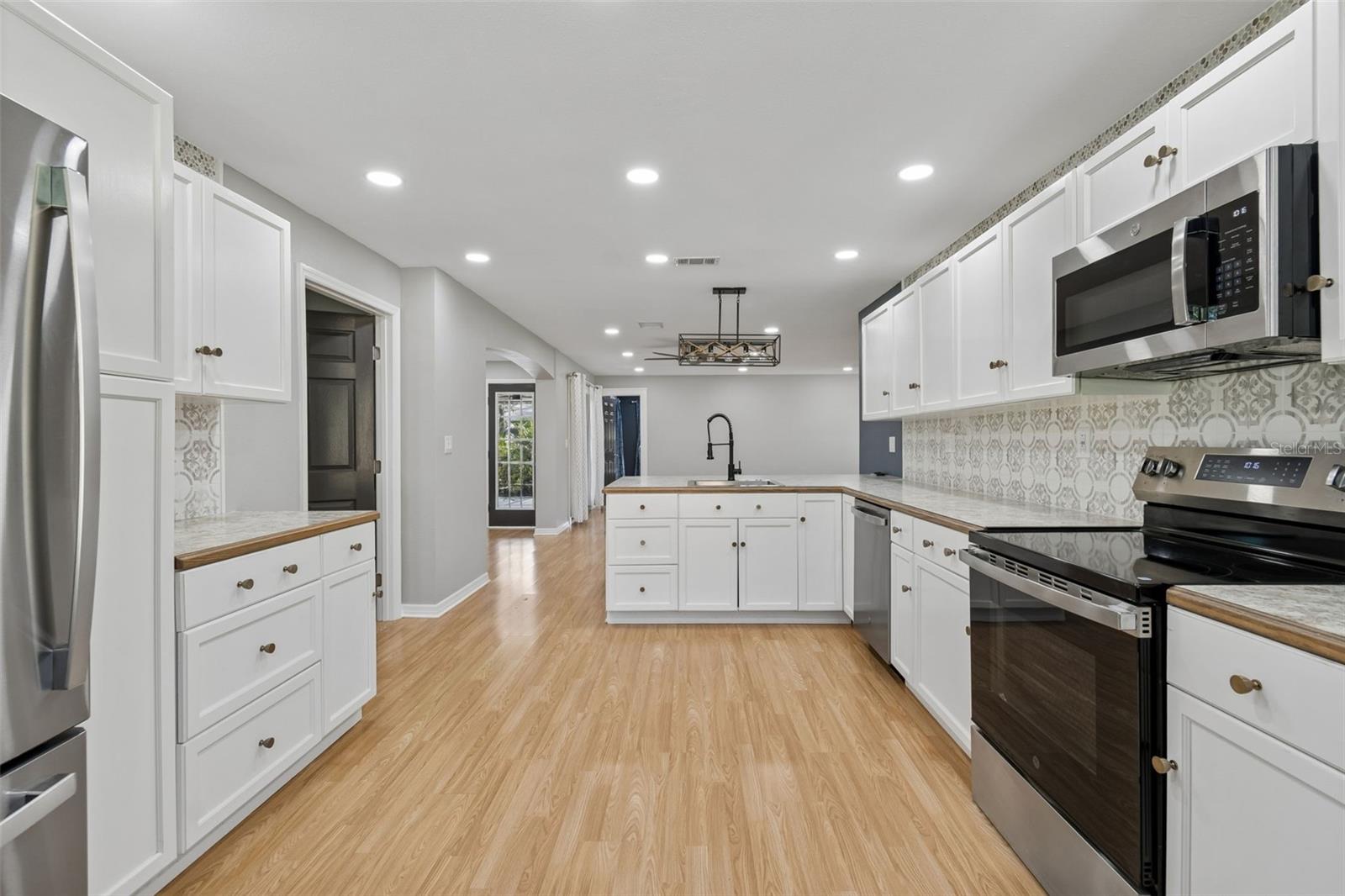 9329 AMAZON DR — photo 13