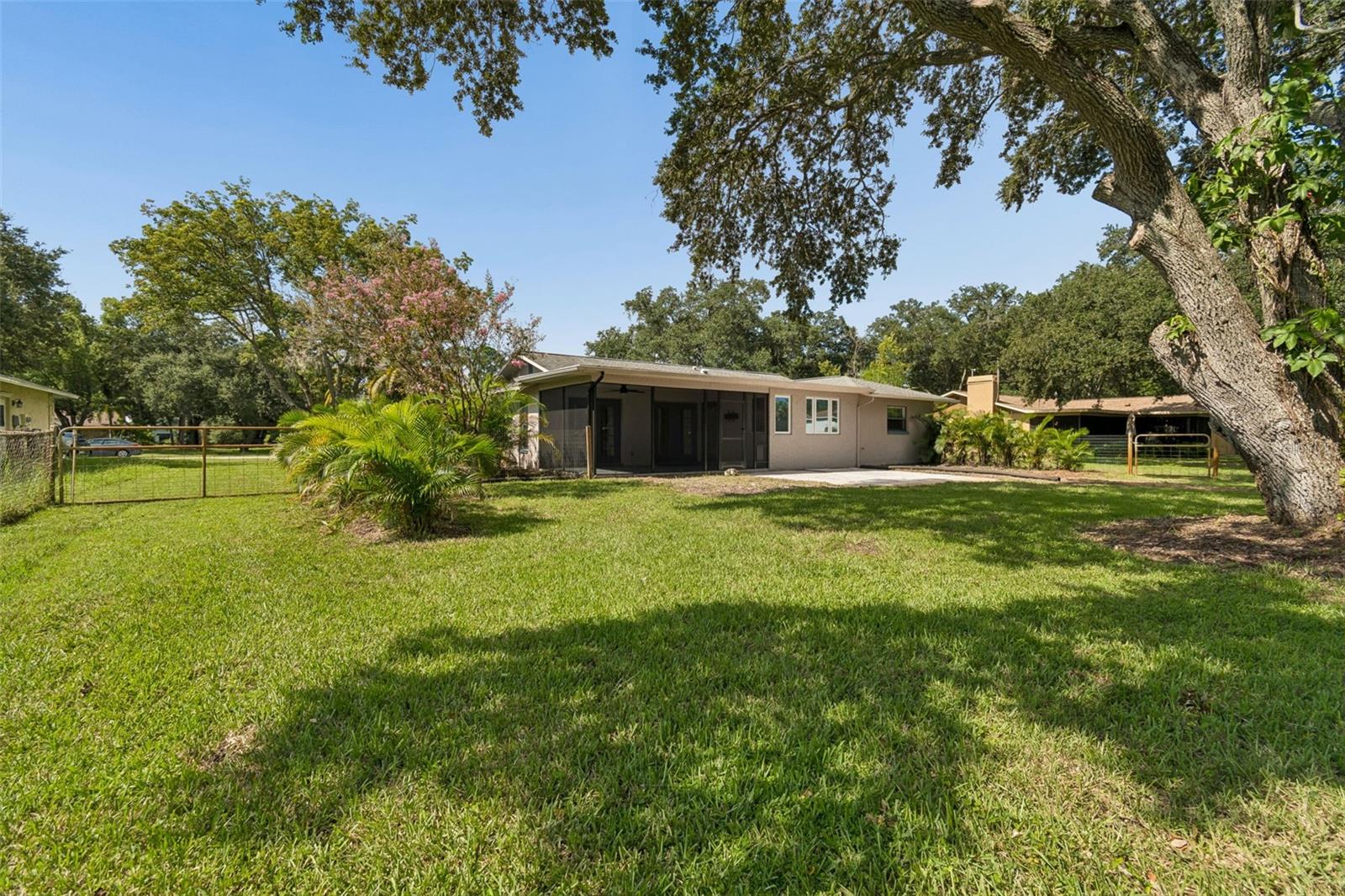 9329 AMAZON DR — photo 40