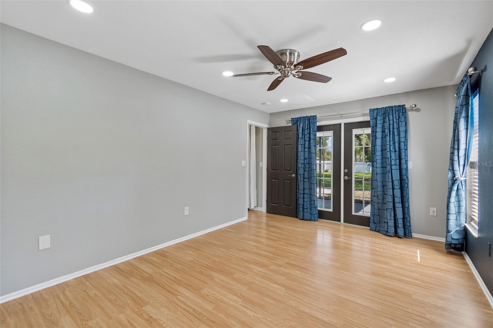 9329 AMAZON DR — photo 21