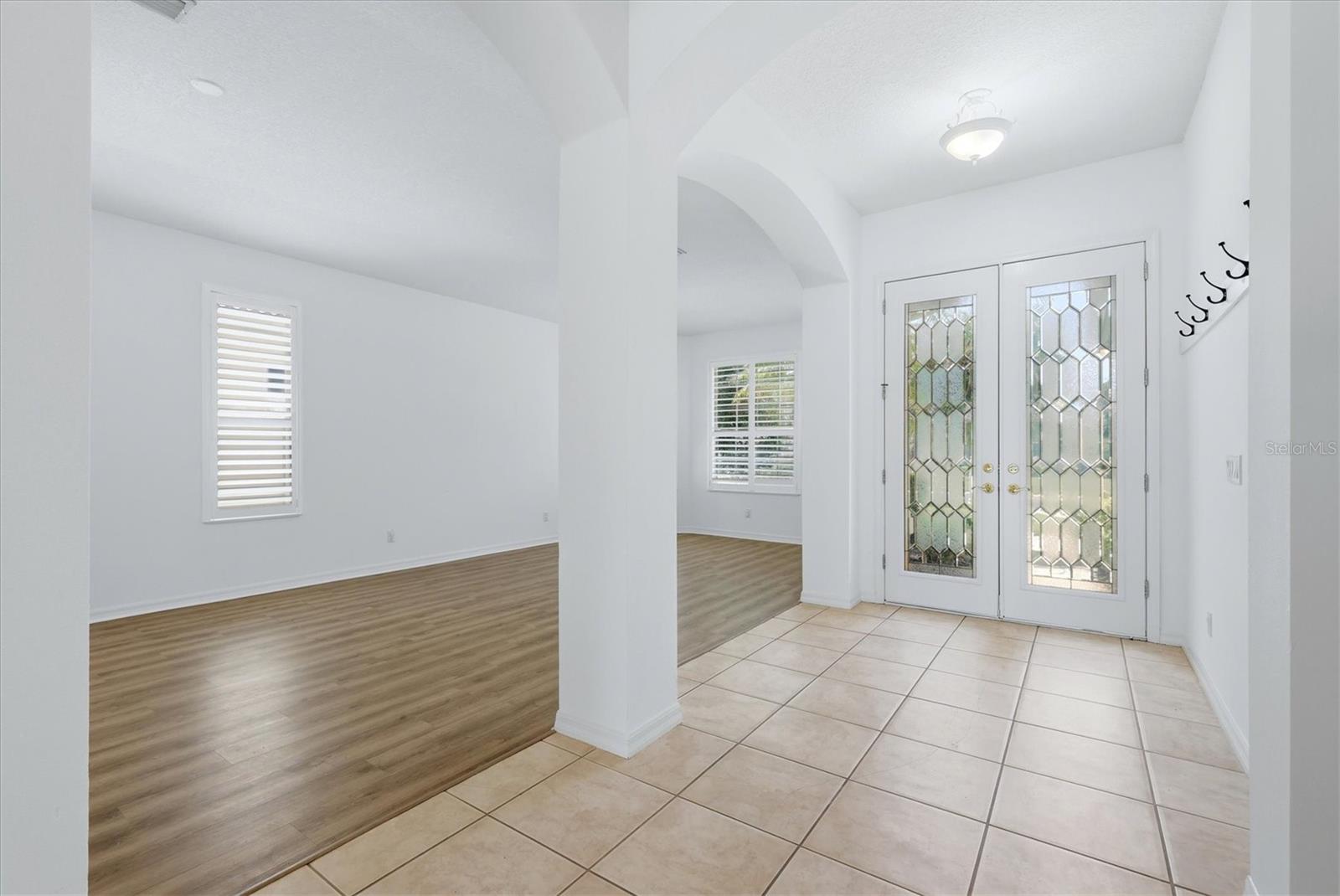 9089 WILLOW BROOK DR — photo 6