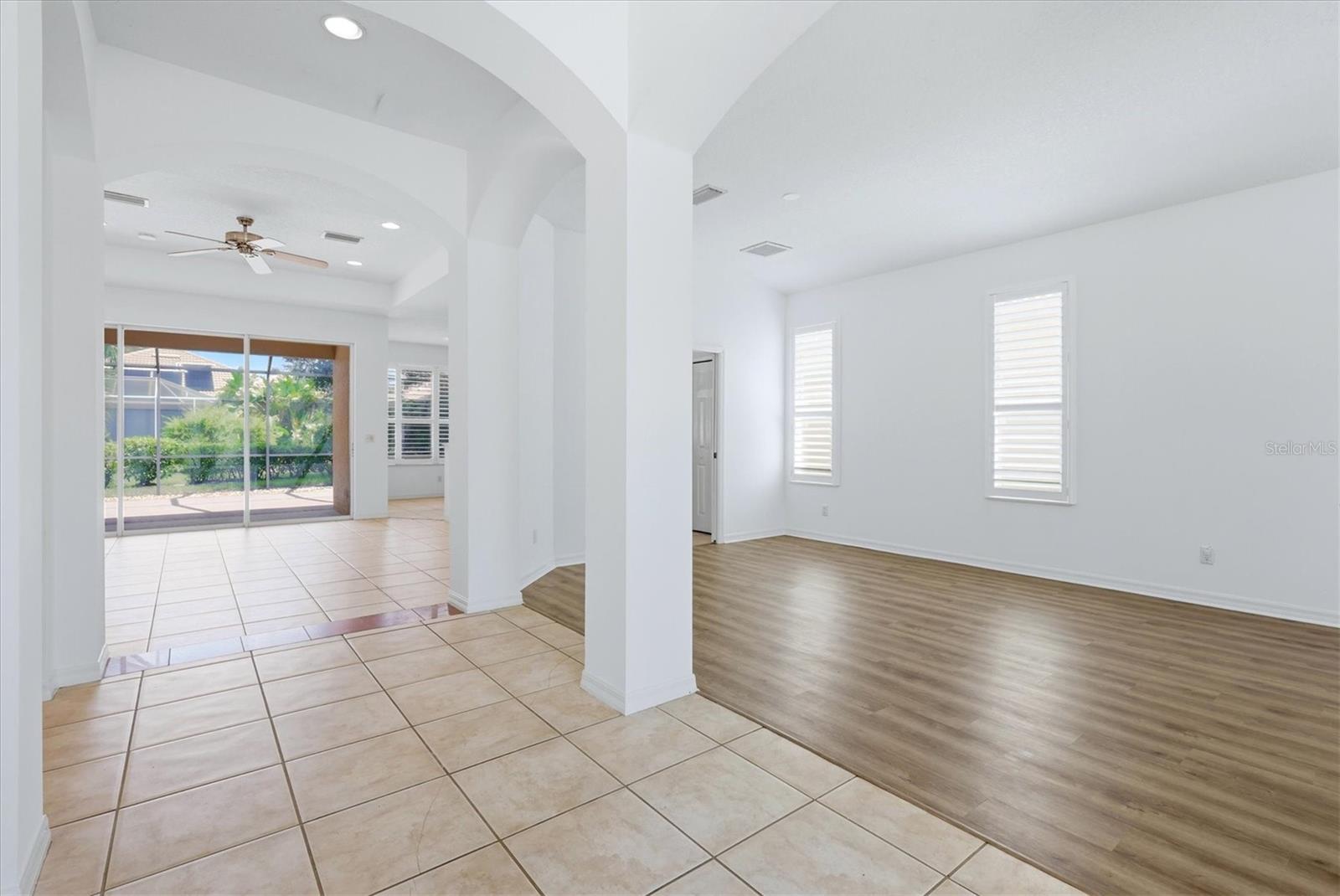 9089 WILLOW BROOK DR — photo 5