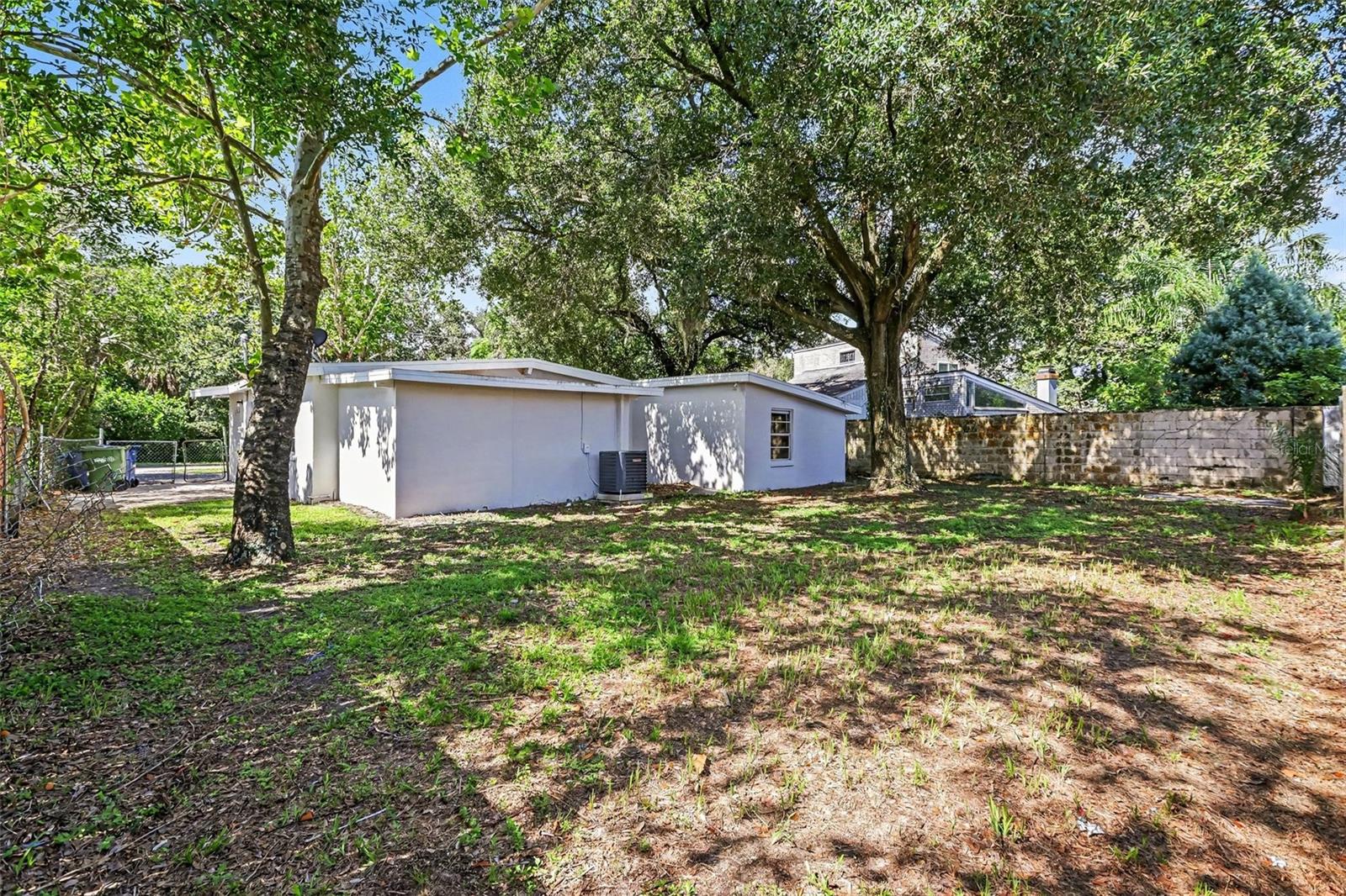 4716 E LINEBAUGH AVE — photo 7