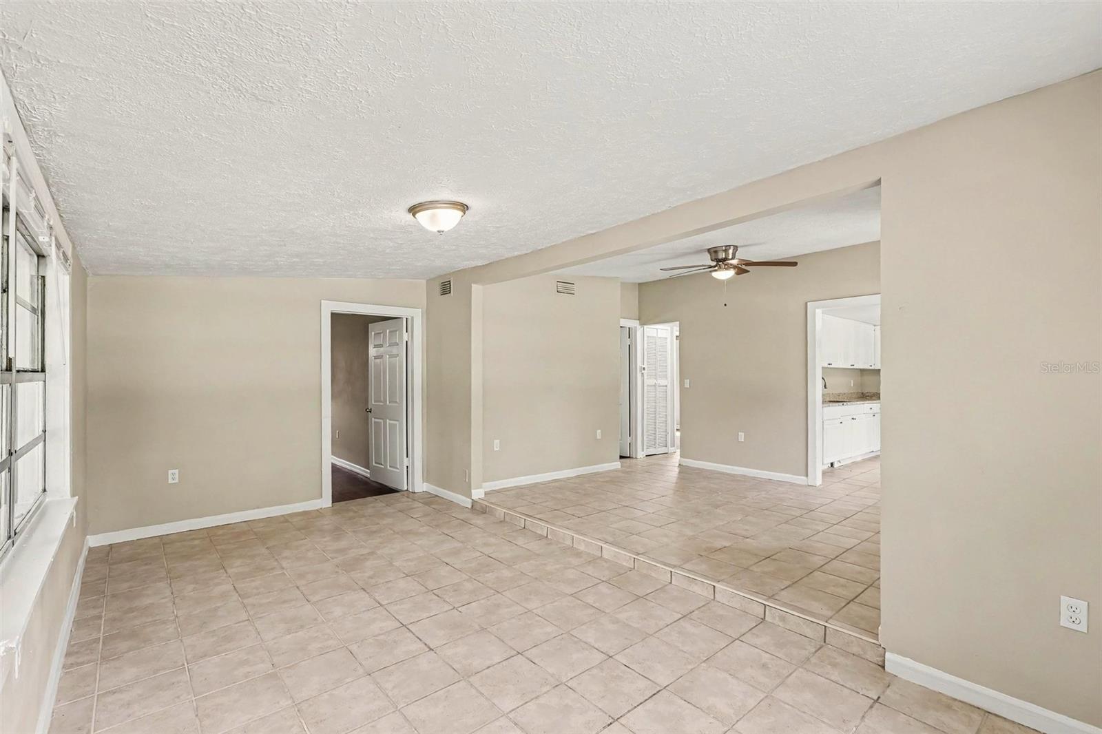 4716 E LINEBAUGH AVE — photo 12