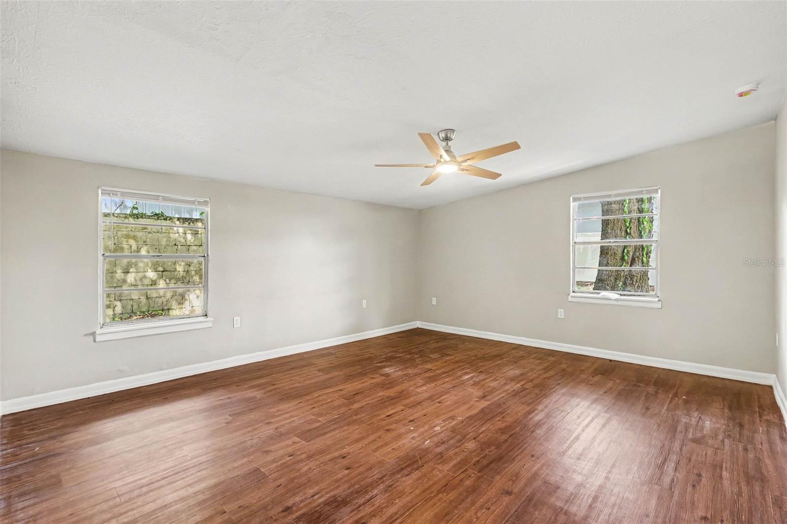 4716 E LINEBAUGH AVE — photo 17