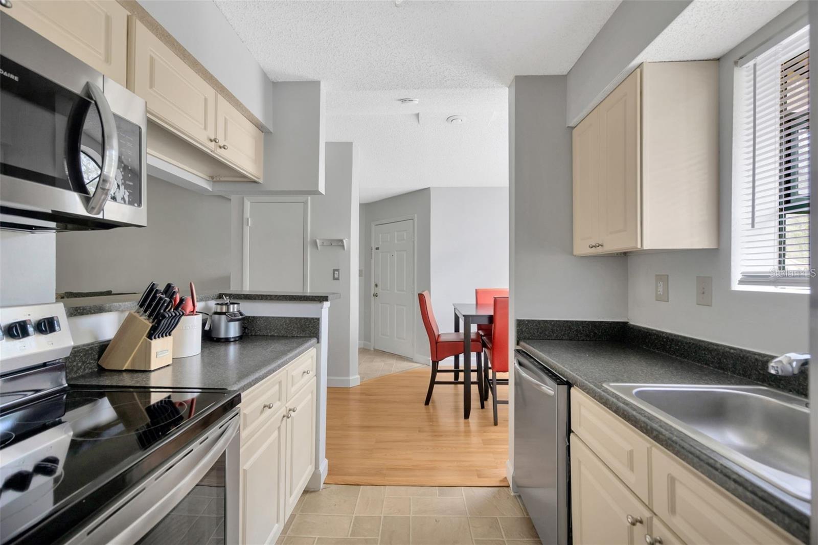 8647 MALLARD RESERVE DR #205 — photo 10