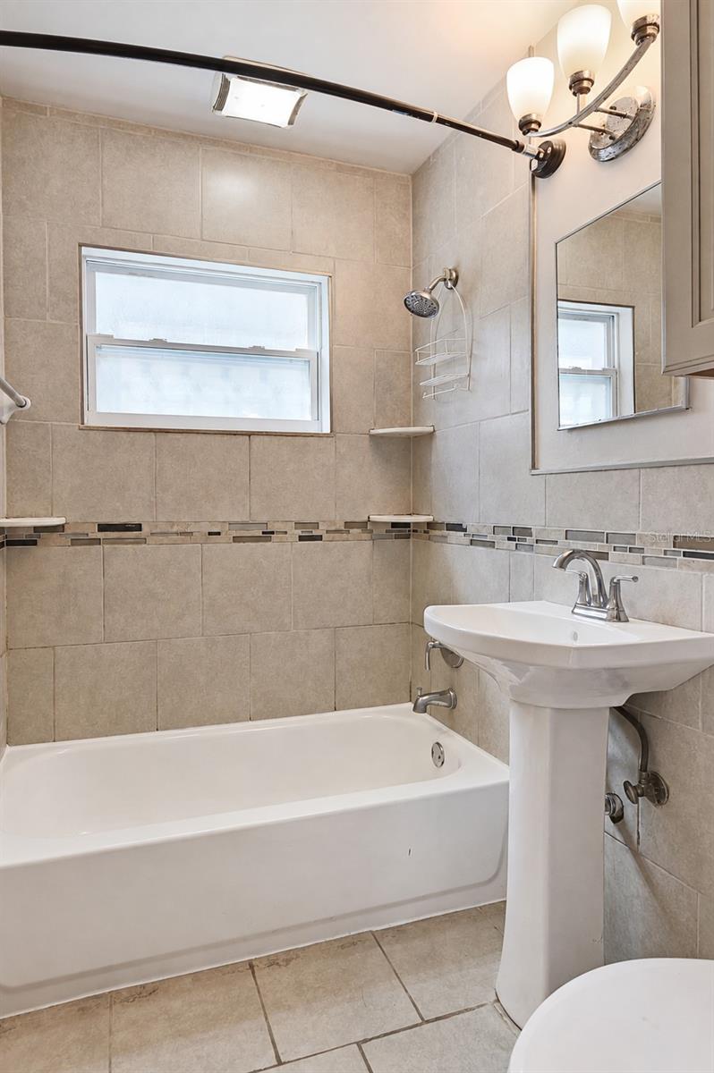 1522 TILSEN DR — photo 9
