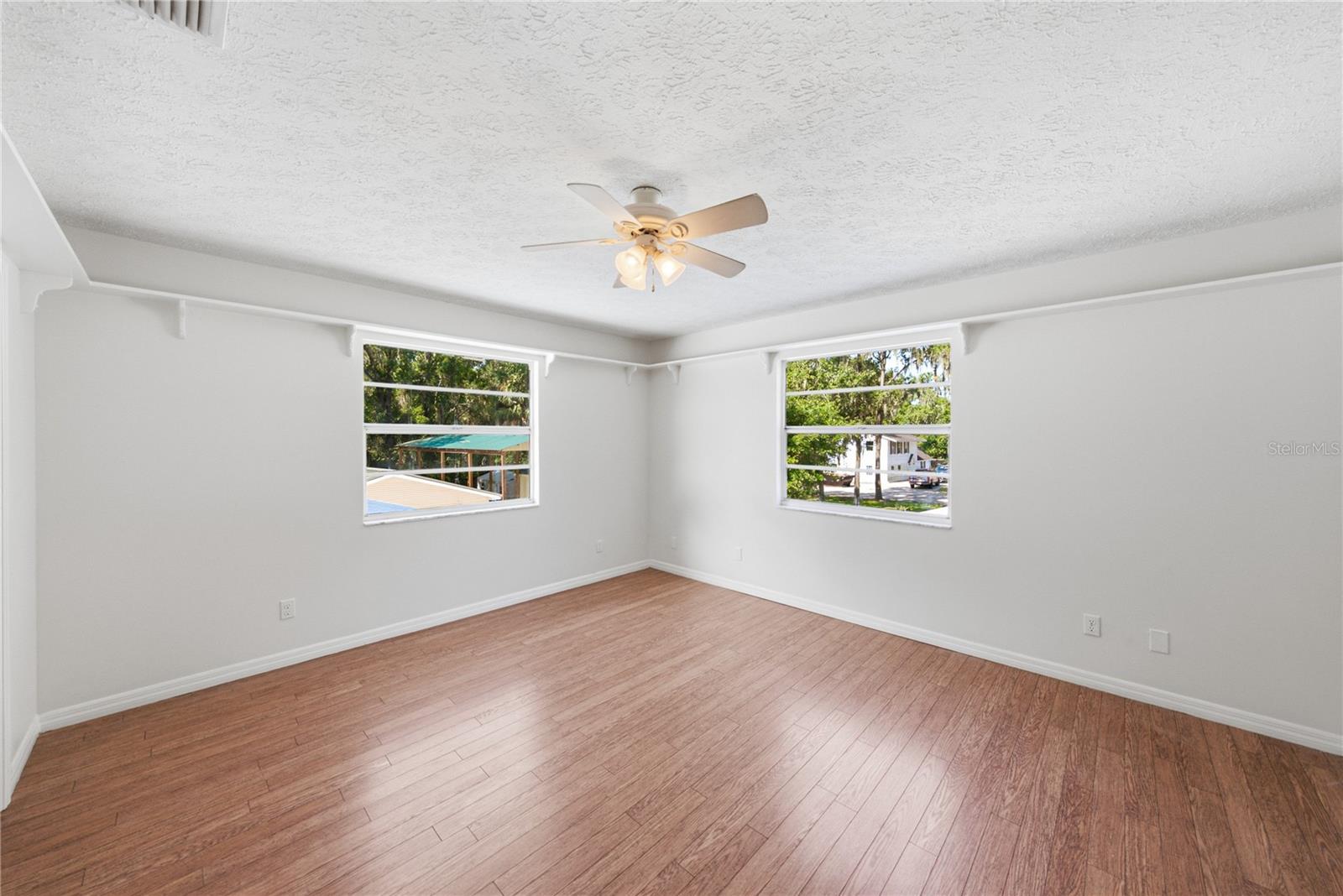 3501 E TRAPNELL RD — photo 49