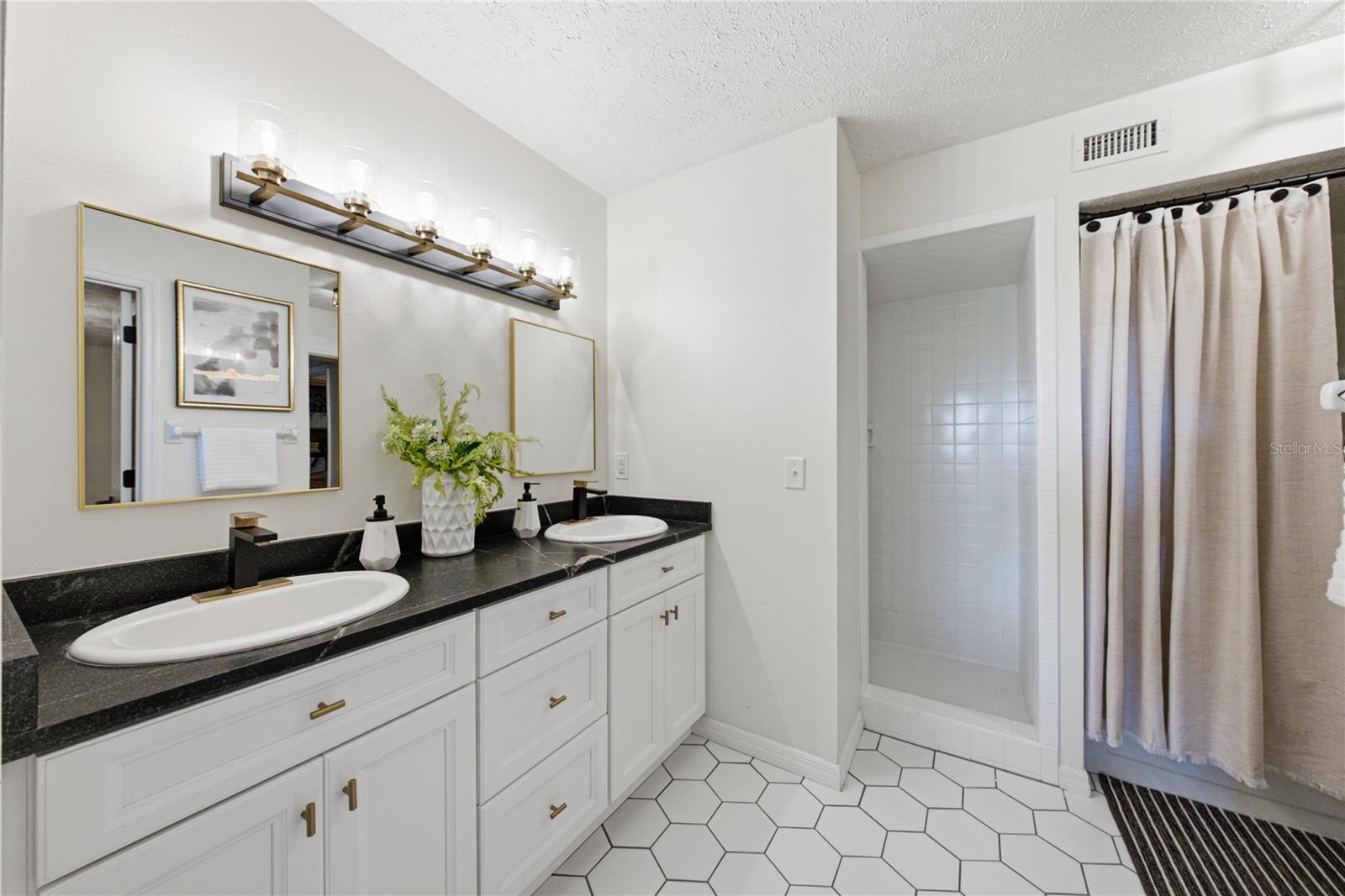 3501 E TRAPNELL RD — photo 30