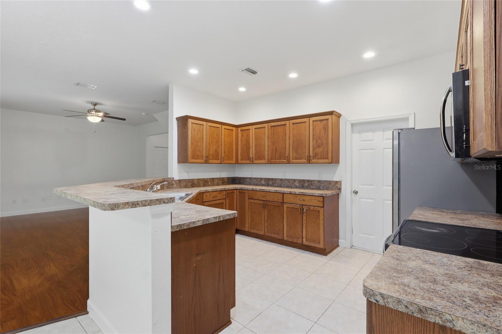 2621 FIDDLESTICK CIR — photo 17
