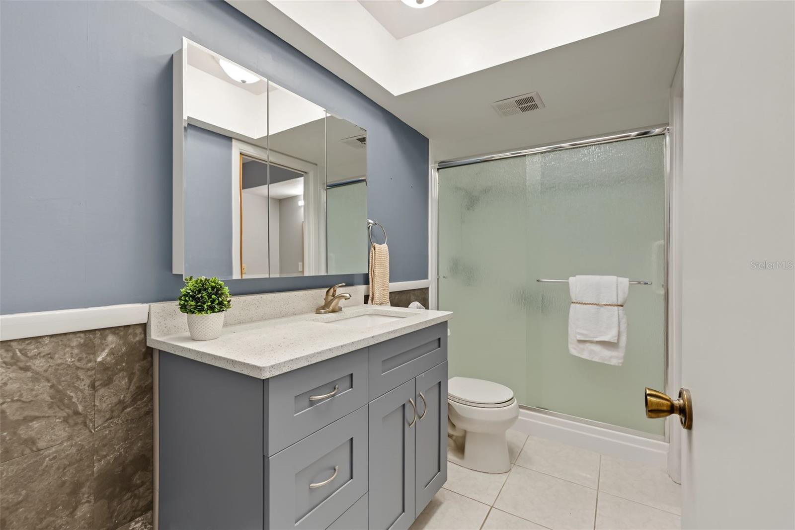 1614 BERWICK CT #D — photo 17